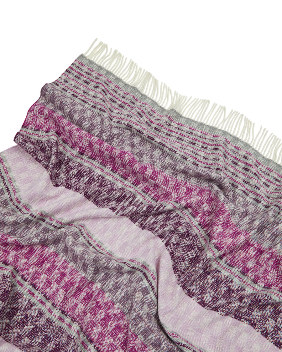 Fiara Plaid in Pure Extra Fine Merino Virgin Wool