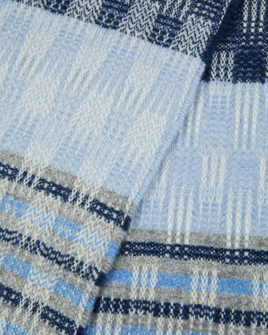 Fiara Plaid in Pure Extra Fine Merino Virgin Wool