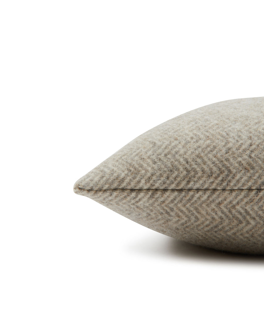Emil cuscino in misto lana cashmere