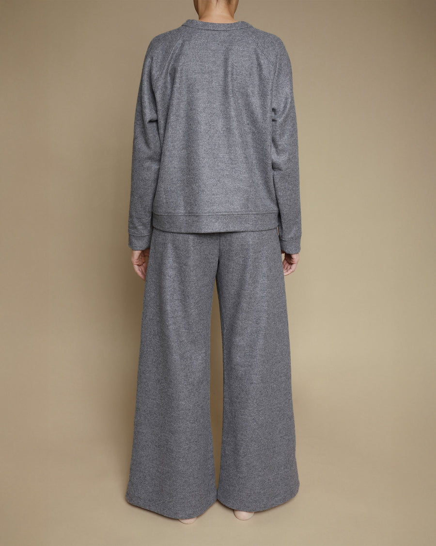 Felpa con manica raglan in pura lana